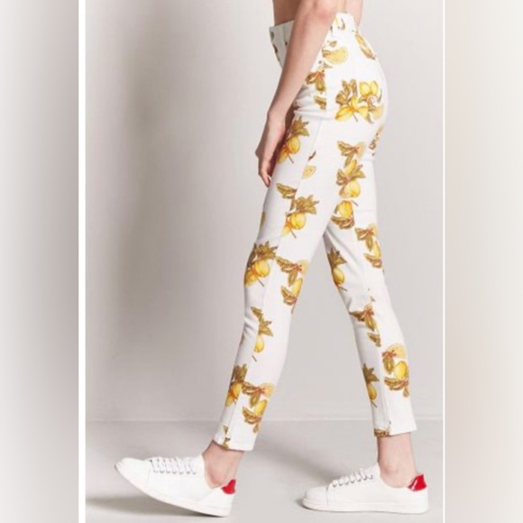 High Rise Lemon pants 🍋 - Picture 2 of 13